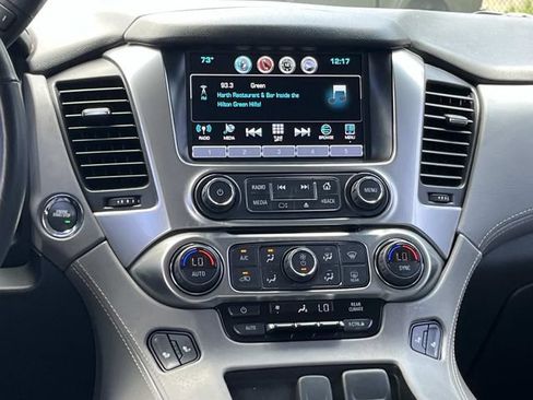 Used 2020 Chevrolet Tahoe LT w/ Luxury Package RWD image 20