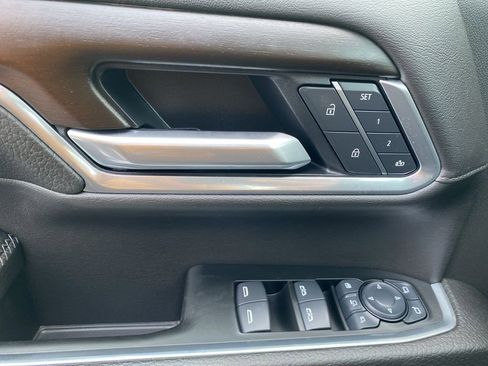 Used 2025 GMC Sierra 3500 Denali w/ Denali Reserve Package image 14