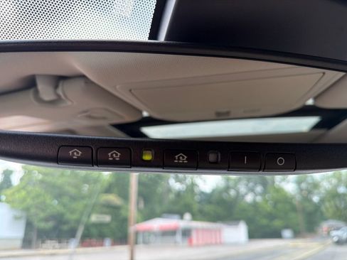 Used 2019 Nissan Rogue SL w/ Premium Package AWD/4WD image 35