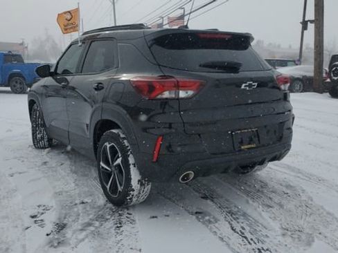 Used 2021 Chevrolet TrailBlazer RS w/ Convenience Package image 2