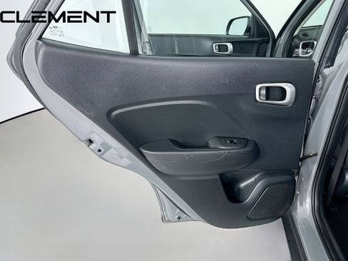 Used 2022 Hyundai Venue SEL w/ Cargo Package FWD image 30