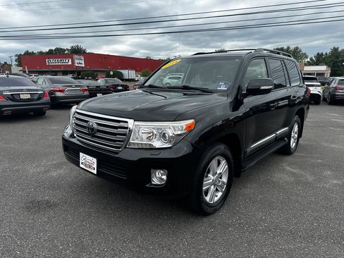 Used 2014 Toyota Land Cruiser image 1