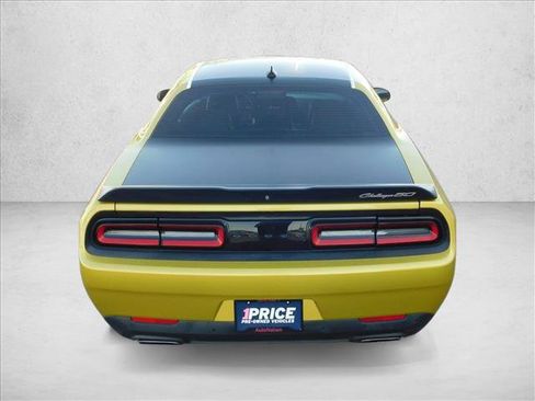 Used 2020 Dodge Challenger R/T Scat Pack RWD image 11