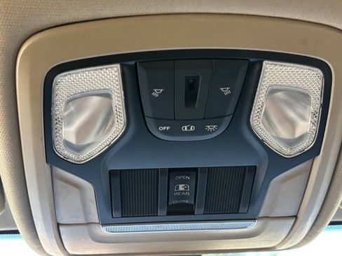 Used 2022 RAM 2500 Lone Star w/ Level C Equiment Group AWD/4WD image 8
