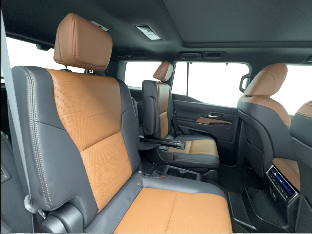Used 2024 Lexus GX 550 AWD/4WD image 30