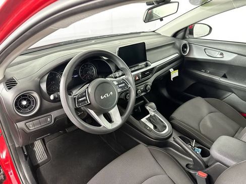 Used 2023 Kia Forte LXS FWD image 10
