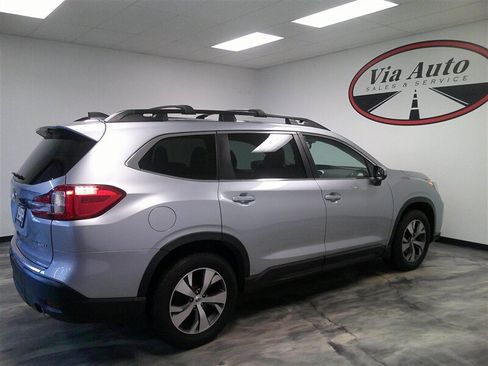 Used 2020 Subaru Ascent Premium image 5