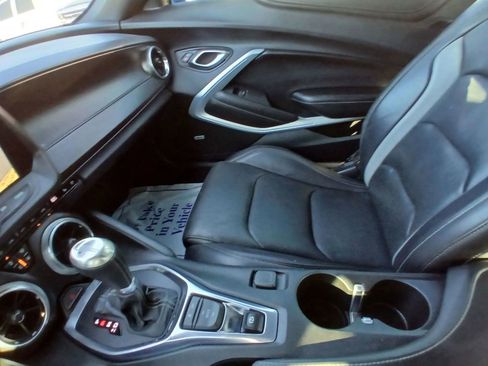 Used 2018 Chevrolet Camaro SS image 11
