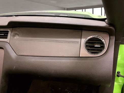 Used 2013 Ford Mustang GT RWD image 14