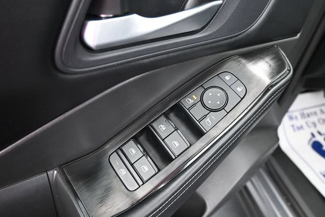 Used 2025 Nissan Rogue SV FWD image 12