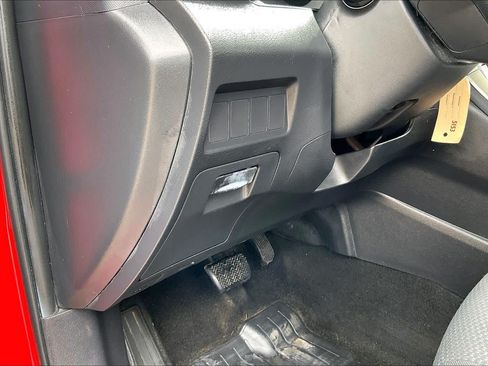 Used 2009 Toyota Matrix FWD image 30