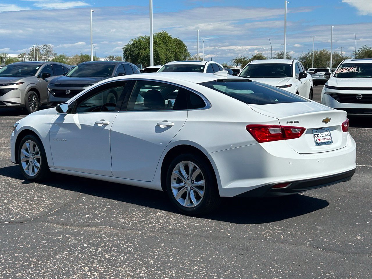 Used 2024 Chevrolet Malibu LT FWD image 4