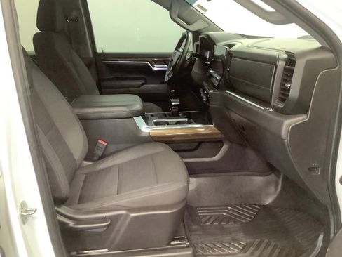 Used 2024 Chevrolet Silverado 1500 LT Trail Boss w/ Protection Package image 24