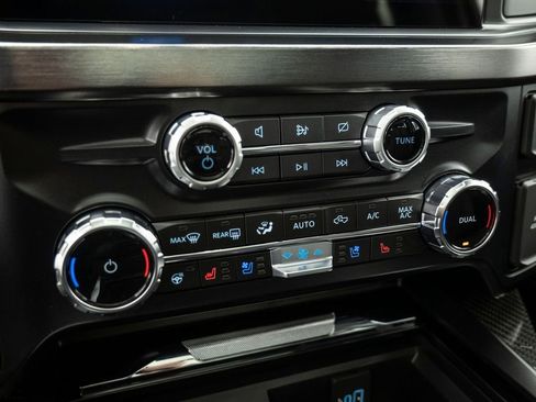 Used 2024 Ford F250 Lariat w/ Lariat Ultimate Package image 18