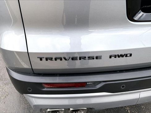 Used 2026 Chevrolet Traverse Z71 w/ Driver Confidence Package AWD/4WD image 32