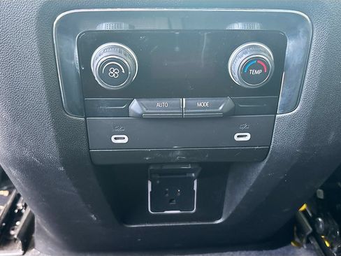 Used 2023 Chevrolet Tahoe LT AWD/4WD image 17
