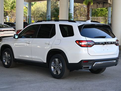 New 2026 Honda Pilot EX-L image 7