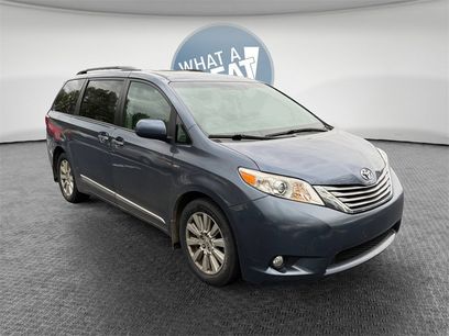 Used 2017 Toyota Sienna XLE