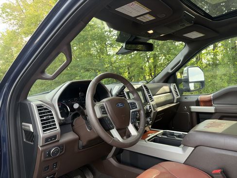 Used 2018 Ford F250 King Ranch w/ King Ranch Ultimate Package AWD/4WD image 22