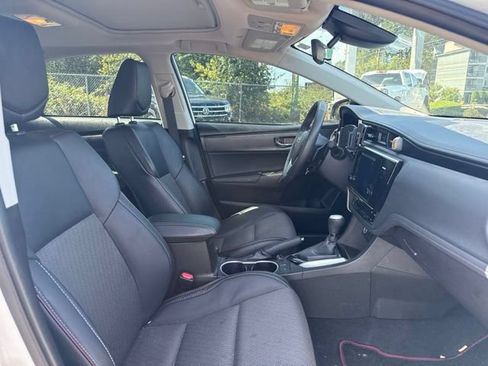 Used 2017 Toyota Corolla SE 50th Anniversary FWD image 9