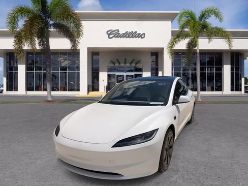 Used 2025 Tesla Model 3 Long Range RWD image 5