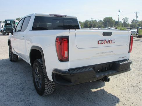 New 2026 GMC Sierra 1500 AT4X image 9