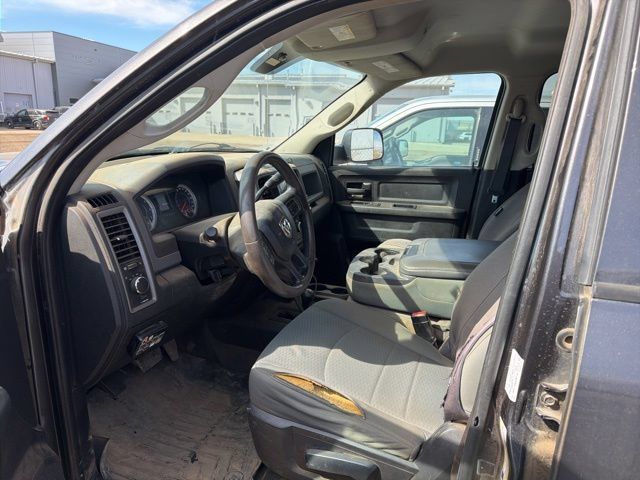 Used 2016 RAM 3500 Tradesman w/ Chrome Appearance Group AWD/4WD image 9