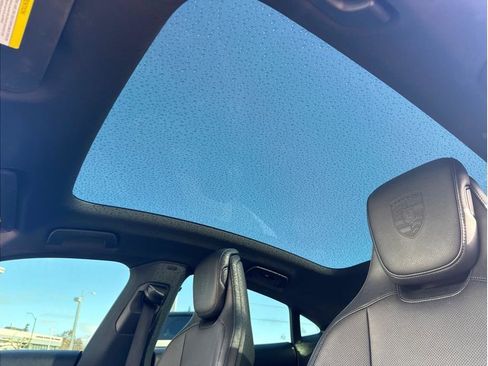 Used 2020 Porsche Taycan 4S image 25