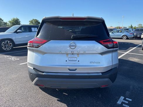 Used 2023 Nissan Rogue SV AWD/4WD image 8