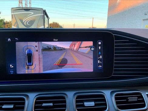 Used 2024 Mercedes-Benz GLE 63 AMG S image 26