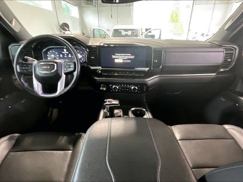 Used 2023 GMC Sierra 1500 SLT w/ SLT Premium Package AWD/4WD image 21
