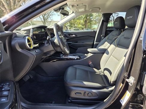 Used 2026 Chevrolet Trax ACTIV w/ Driver Confidence Package image 12