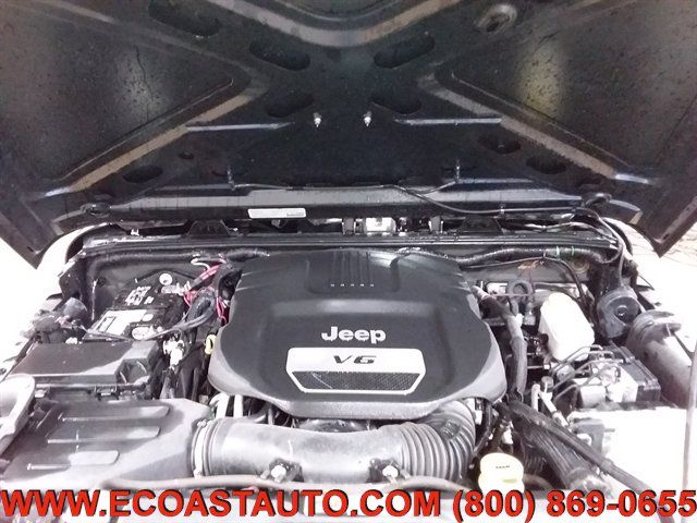 Used 2014 Jeep Wrangler Unlimited Sport w/ Quick Order Package 24S AWD/4WD image 9