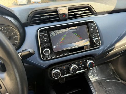 Used 2023 Nissan Versa SV FWD image 37