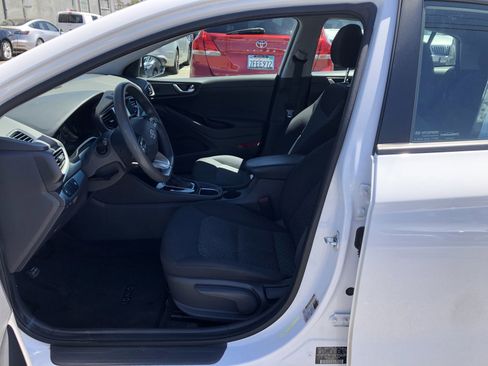 Used 2019 Hyundai Ioniq Blue FWD image 7