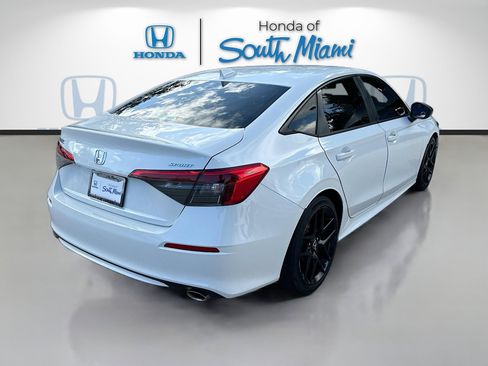 Used 2023 Honda Civic Sport image 7