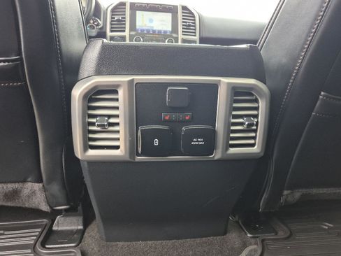 Certified 2020 Ford F150 Platinum w/ Equipment Group 701A Luxury image 30