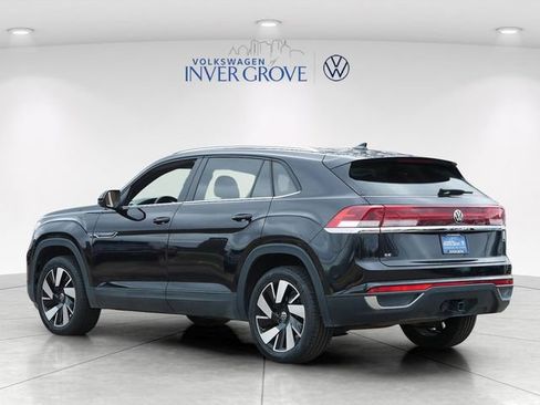 Certified 2025 Volkswagen Atlas Cross Sport SE FWD image 5