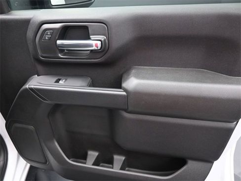 Used 2022 Chevrolet Silverado 2500 Custom w/ Custom Convenience Package image 28