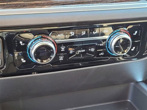 New 2026 GMC Sierra 1500 Elevation w/ Preferred Package image 16