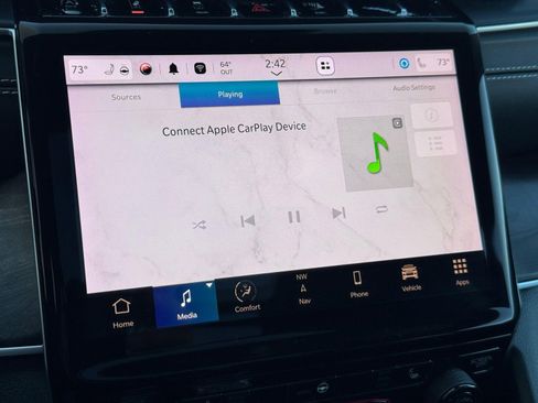 Used 2023 Jeep Grand Cherokee Limited image 29