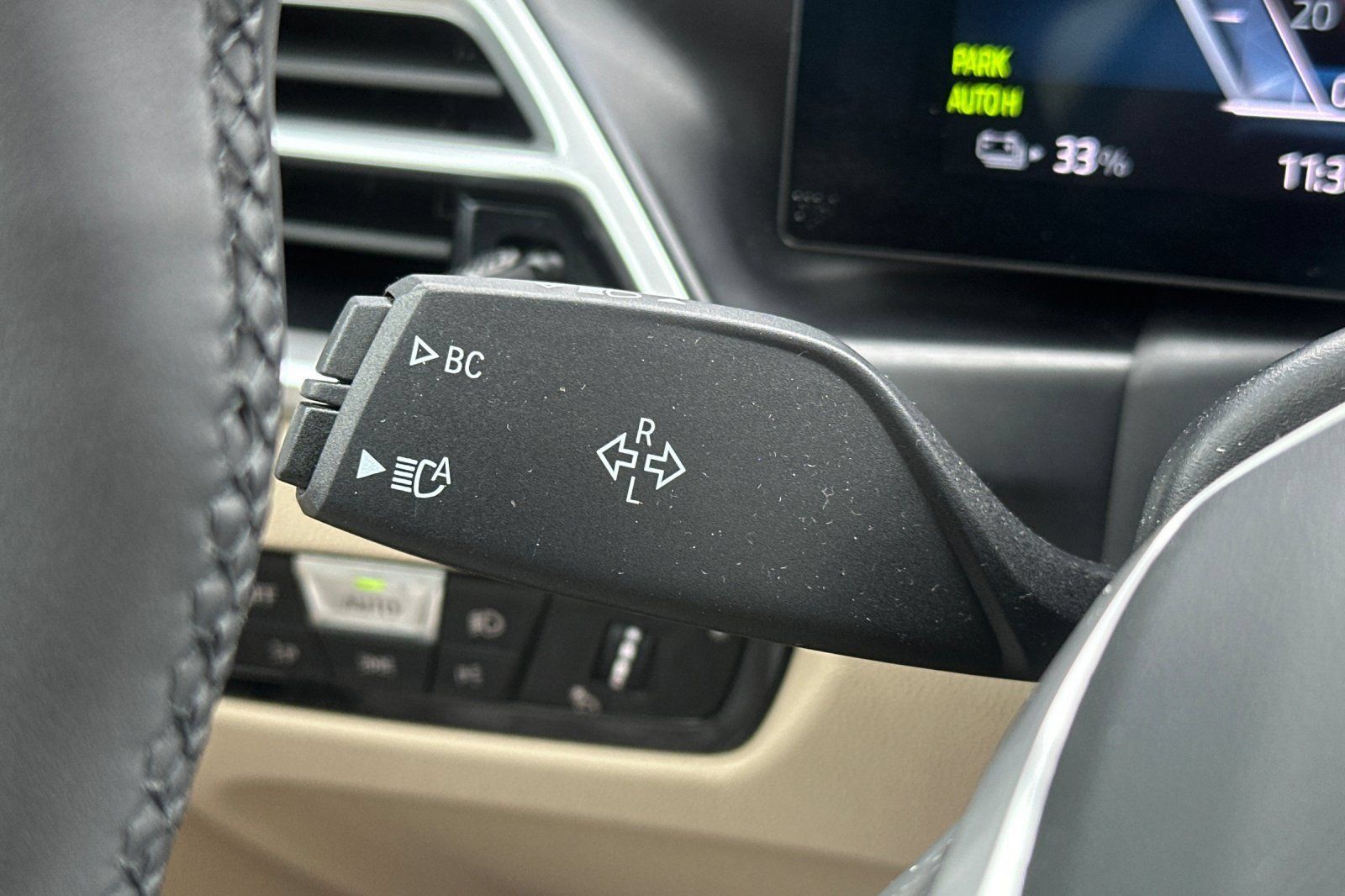 Used 2025 BMW i4 eDrive40 w/ Premium Package RWD image 37
