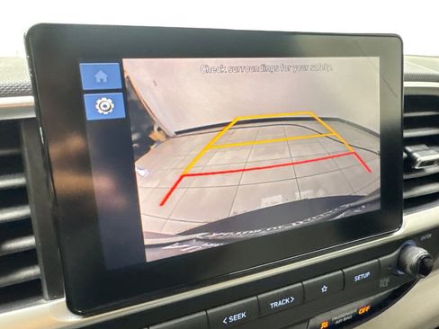 Used 2025 Hyundai Venue SEL FWD image 64