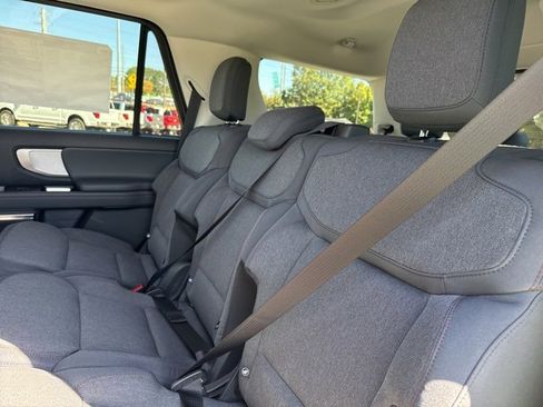 New 2025 Ford Expedition Active image 20