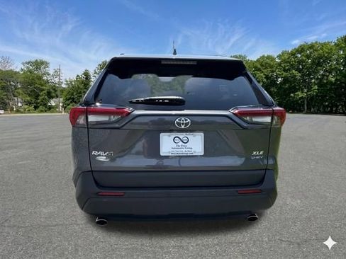 Used 2025 Toyota RAV4 XLE AWD/4WD image 5
