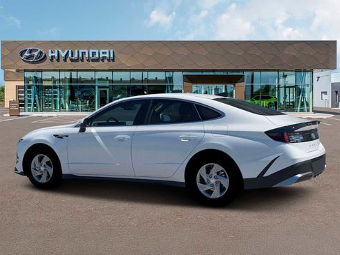 New 2026 Hyundai Sonata SE FWD image 4