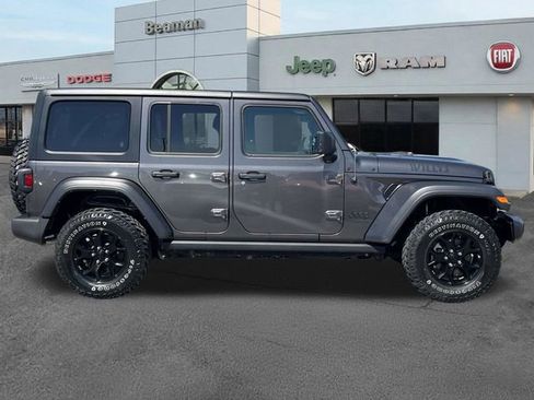 Used 2022 Jeep Wrangler Unlimited Sport AWD/4WD image 8
