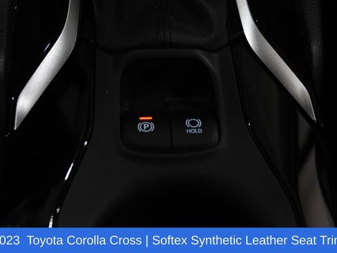 Used 2023 Toyota Corolla Cross XLE w/ Convenience Package AWD/4WD image 28