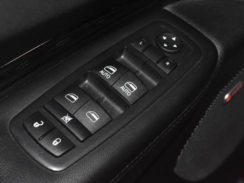 Used 2016 Dodge Durango Limited w/ Premium Group AWD/4WD image 5