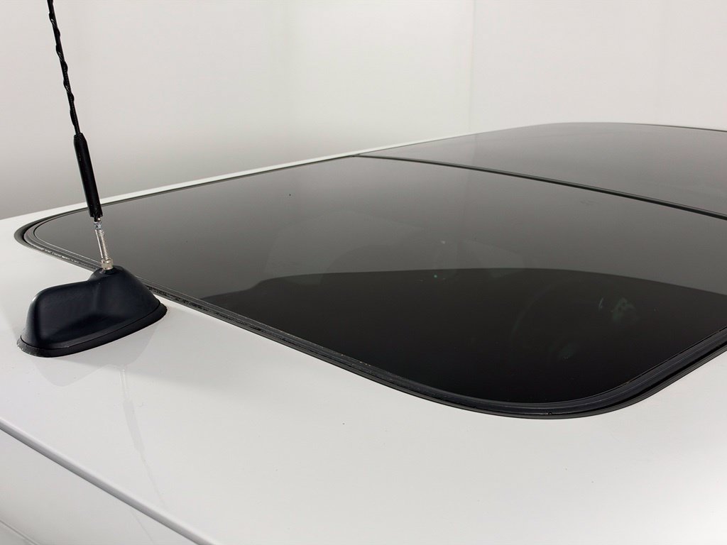 Used 2011 MINI Cooper S FWD image 8